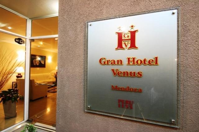 Gran Hotel Venus Mendoza Bagian luar foto